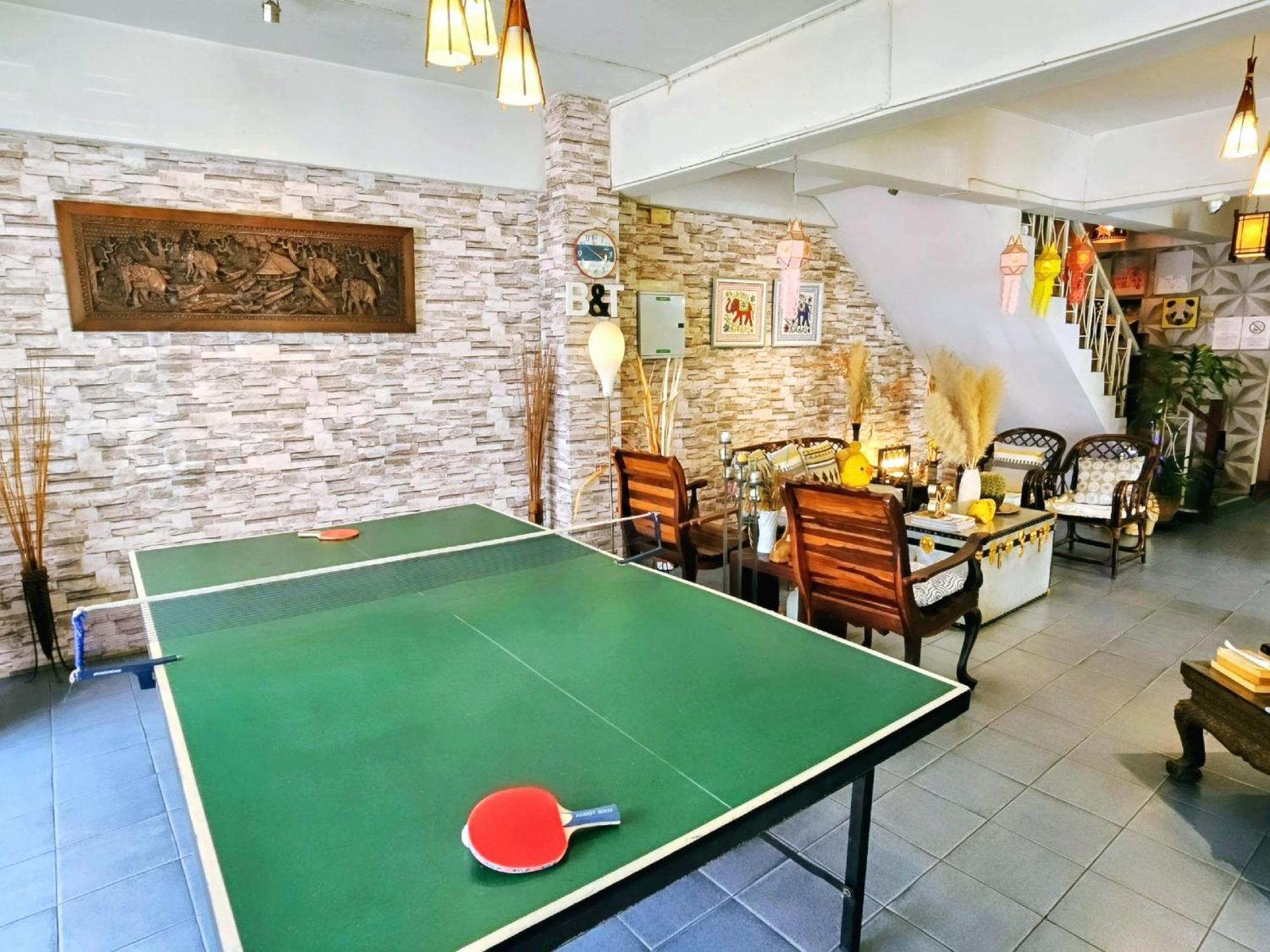 Bed And Terrace Guesthouse Чиангмай Екстериор снимка